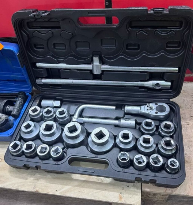 Набор головка представленный в черном пластиковом кейсе, содержит Бишкек - изображение 1