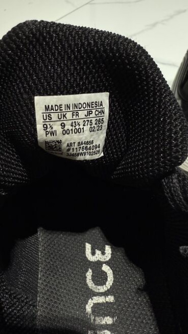 Мужские кроссовки, 43, Adidas, Б/у, цвет - Черный, Самовывоз, Платная доставка Бишкек - изображение 4