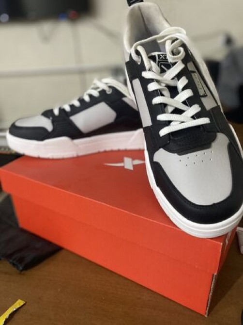 Продаю кроссовки, Lion размер 43, xtep тоже 43. Абсолютно новые Бишкек - изображение 3