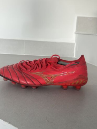Мужские кроссовки, 43, Mizuno, Б/у, Самовывоз, Платная доставка Бишкек - сүрөт 3