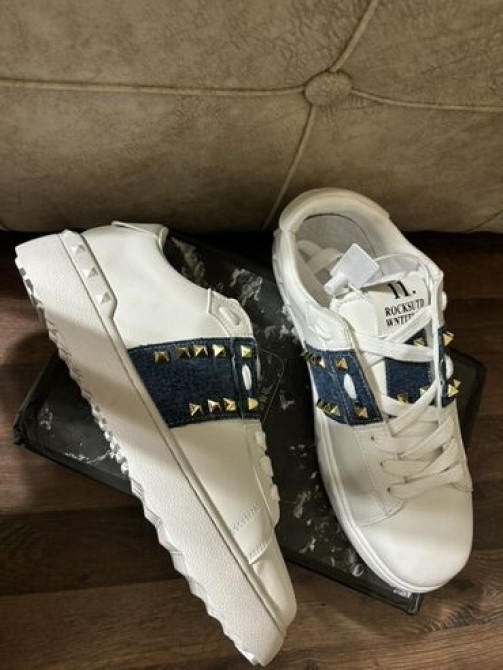 Продаю обувь Valentino УНИ - абсолютно новая, ни разу не носила Бишкек - изображение 3