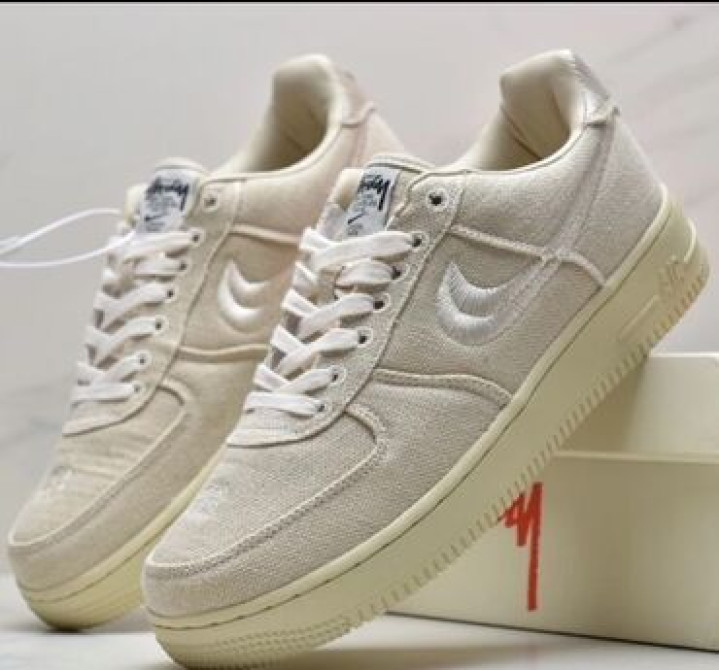 Мужские кроссовки, 43, Nike, Новый, цвет - Бежевый, Платная доставка, Самовывоз Бишкек - изображение 1