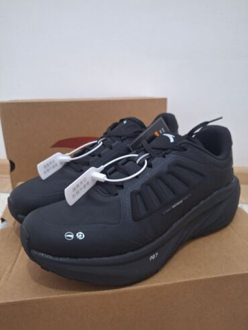 Мужские кроссовки, 43, Anta, Новый, цвет - Черный, Самовывоз, Платная доставка Бишкек - сүрөт 1