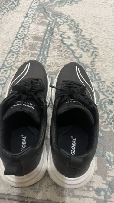 Черные кроссовки NBGLOBAL с белыми акцентами Бишкек - сүрөт 3