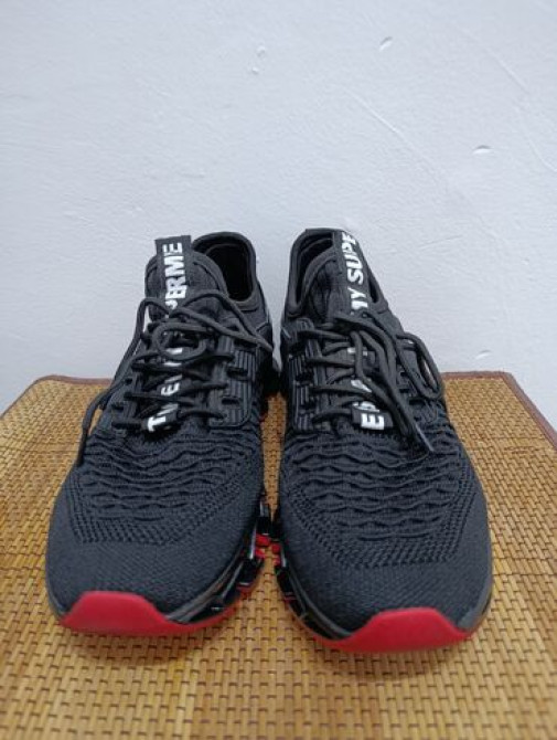 Мужские кроссовки, 43, Supreme, Б/у, цвет - Черный, Самовывоз, Бесплатная доставка, Платная доставка Бишкек - сүрөт 1