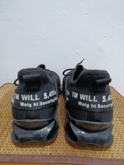 Мужские кроссовки, 43, Supreme, Б/у, цвет - Черный, Самовывоз, Бесплатная доставка, Платная доставка Бишкек - сүрөт 4