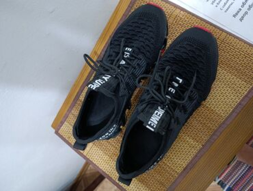 Мужские кроссовки, 43, Supreme, Б/у, цвет - Черный, Самовывоз, Бесплатная доставка, Платная доставка Бишкек - сүрөт 5