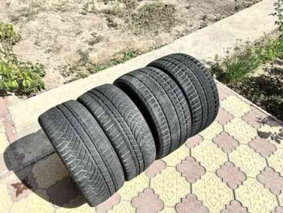 Комплект зимней резины, разноширокие Kapsen 265/35/18 - 2шт Kumho Бишкек