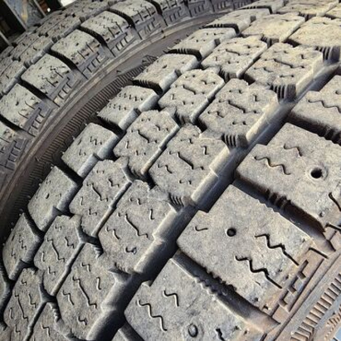 Зимние шипованные шины комплект R13-175-70.R15-185-65 комплект .цена Bishkek - photo 2