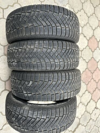 Шины 215 / 60 / R 16, Зима, Новый, Комплект, Легковые, Италия, Pirelli Бишкек - сүрөт 1