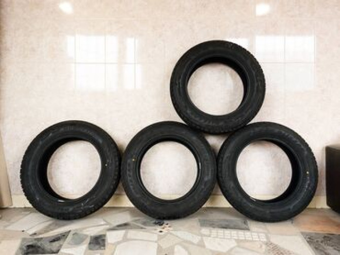 Шины 235 / 60 / R 18, Зима, Новый, Комплект, Легковые, Япония, Bridgestone Бишкек - сүрөт 1