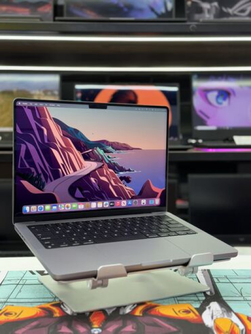 Ноутбук, Apple, 8 ГБ ОЗУ, Apple M3, 14 ", Для работы, учебы, память SSD Бишкек - изображение 3