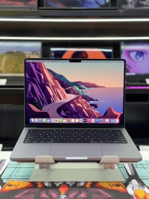 Ноутбук, Apple, 8 ГБ ОЗУ, Apple M3, 14 ", Для работы, учебы, память SSD Бишкек - изображение 1