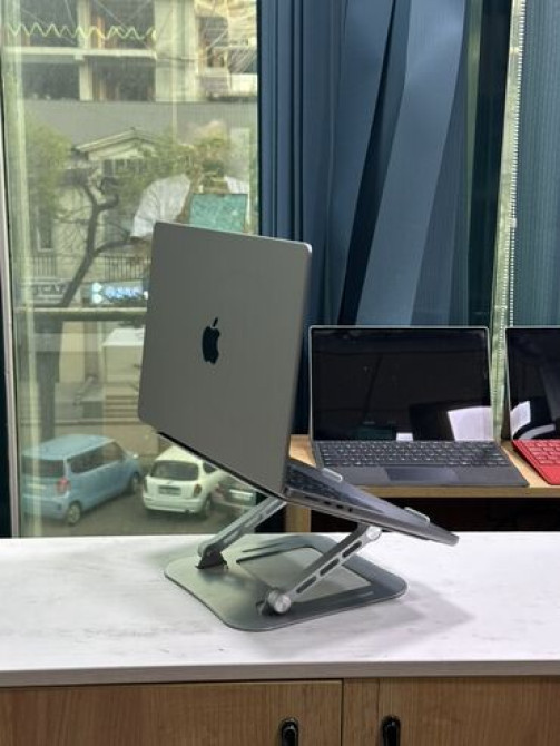 Ультрабук, Apple, 16 ГБ ОЗУ, Apple M1 Pro, 14 ", Б/у, Для работы, учебы, память NVMe SSD Бишкек - изображение 4