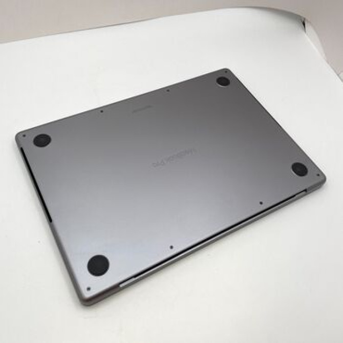 Ноутбук, Apple, 8 ГБ ОЗУ, Apple M3, 14 ", Для работы, учебы, память SSD Бишкек - сүрөт 3