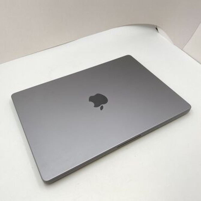 Ноутбук, Apple, 8 ГБ ОЗУ, Apple M3, 14 ", Для работы, учебы, память SSD Бишкек - изображение 2