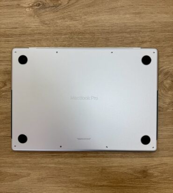 Ноутбук, Apple, 20 ГБ ОЗУ, Apple M3 Pro, 14 ", Б/у, Для несложных задач, память SSD Бишкек - изображение 5