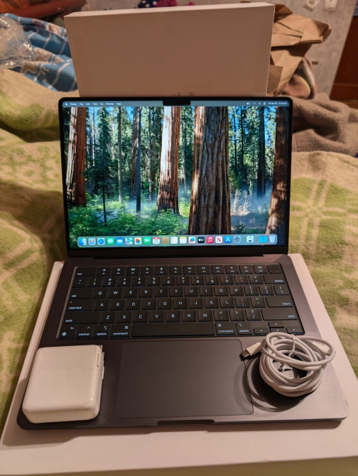 Ультрабук, Apple, 16 ГБ ОЗУ, Apple M3 Pro, 14 ", Б/у, Игровой, память SSD Бишкек - изображение 1