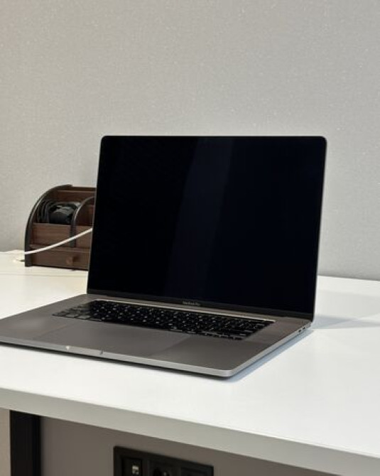 Ноутбук, Apple, 16 ГБ ОЗУ, Intel Core i7, 16 ", Б/у, Для работы, учебы, память SSD Бишкек - изображение 4
