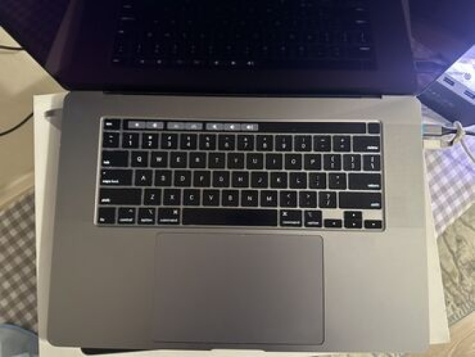 Ноутбук, Apple, 16 ГБ ОЗУ, Apple M1, 16 ", Б/у, память SSD Бишкек - сүрөт 4