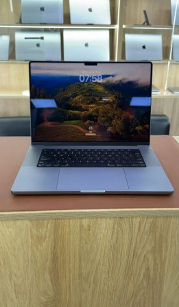 Ноутбук, Apple, 16 ГБ ОЗУ, Apple M1 Pro, 16 ", Б/у, Для работы, учебы, память SSD Бишкек - сүрөт 1