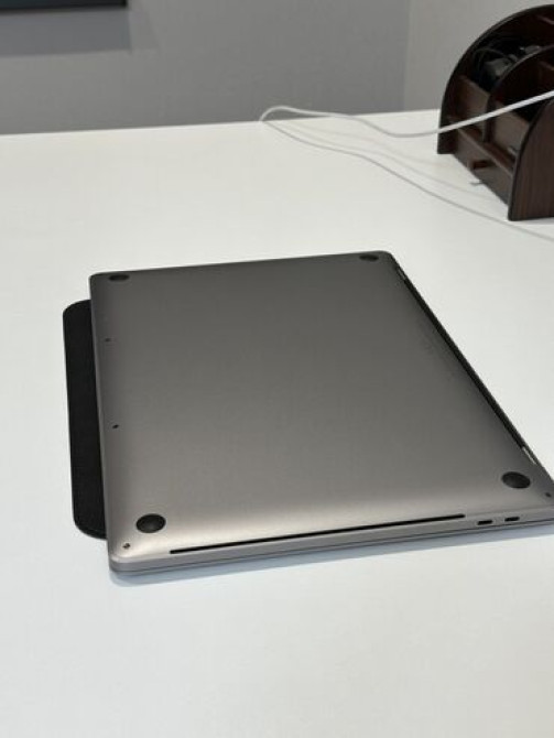 Ноутбук, Apple, 16 ГБ ОЗУ, Intel Core i7, 16 ", Б/у, Для работы, учебы, память SSD Bishkek - photo 6