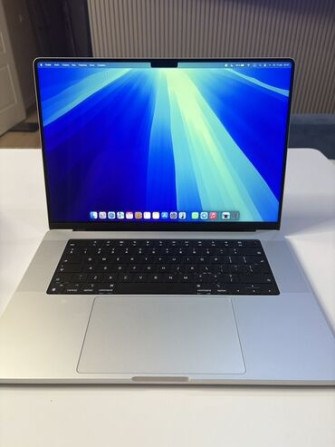 Ноутбук, Apple, 16 ГБ ОЗУ, Apple M1 Pro, 16 ", память SSD Бишкек - сүрөт 1