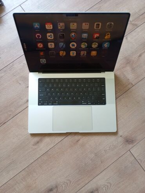 Ноутбук, Apple, 16 ГБ ОЗУ, Apple M1 Pro, 16 ", Б/у, Для работы, учебы, память SSD Бишкек - изображение 1