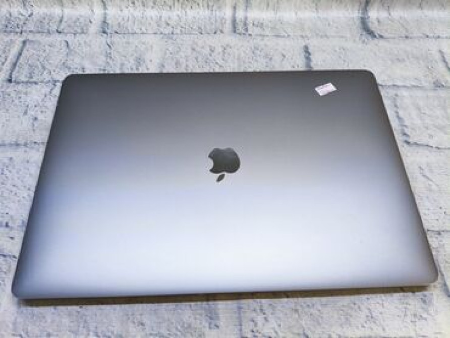 Ноутбук, Apple, 16 ГБ ОЗУ, Intel Core i7, 16 ", Для работы, учебы, память eMMC Кара-Балта - изображение 3