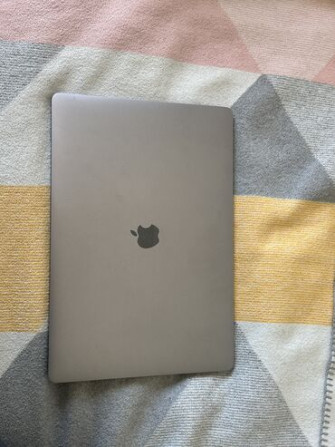 Ноутбук, Apple, 16 ГБ ОЗУ, Intel Core i7, 16 ", Б/у, Для работы, учебы, память SSD Бишкек - сүрөт 1