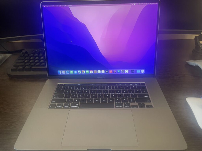 Ноутбук, Apple, 16 ГБ ОЗУ, Intel Core i9, 16 ", Б/у, Игровой, память SSD Бишкек - сүрөт 1