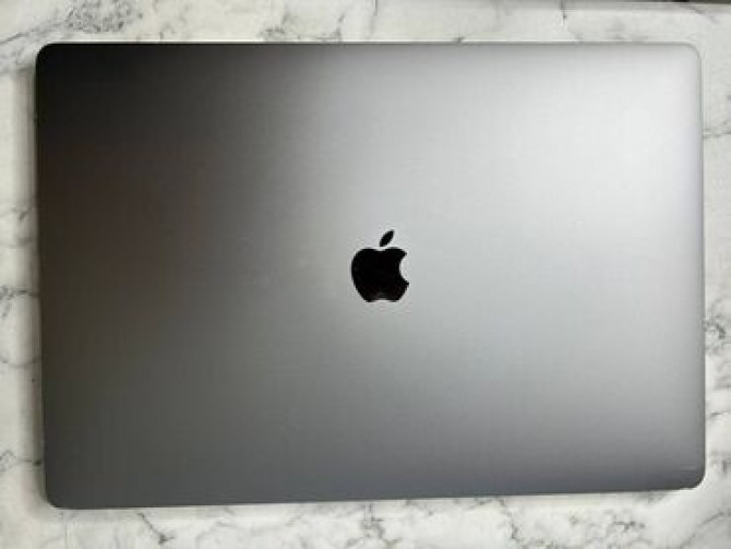 Ноутбук, Apple, 32 ГБ ОЗУ, Intel Core i9, 16 ", Б/у, Для работы, учебы, память SSD Бишкек - сүрөт 8
