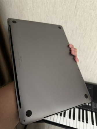 Ноутбук, Apple, 32 ГБ ОЗУ, Intel Core i9, 16 ", Б/у, Для работы, учебы, память SSD Бишкек - сүрөт 3