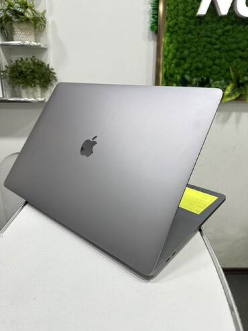 Ноутбук, Apple, 16 ГБ ОЗУ, Intel Core i7, 16 ", Б/у, Для работы, учебы, память SSD Бишкек - изображение 5