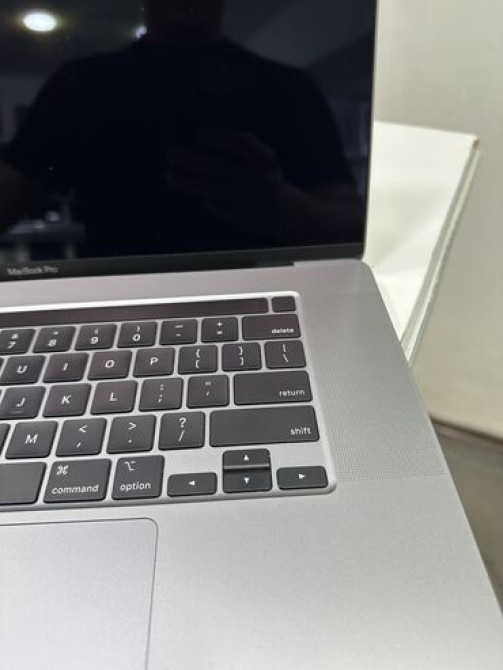 Ноутбук, Apple, 16 ГБ ОЗУ, Intel Core i7, 16 ", Б/у, Для работы, учебы, память SSD Бишкек - изображение 3