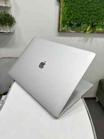 Ноутбук, Apple, 16 ГБ ОЗУ, Intel Core i7, 16 ", Б/у, Для работы, учебы, память SSD Бишкек