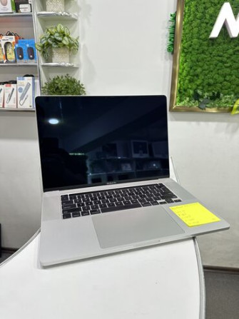 Ноутбук, Apple, 16 ГБ ОЗУ, Intel Core i7, 16 ", Б/у, Для работы, учебы, память SSD Бишкек - сүрөт 1