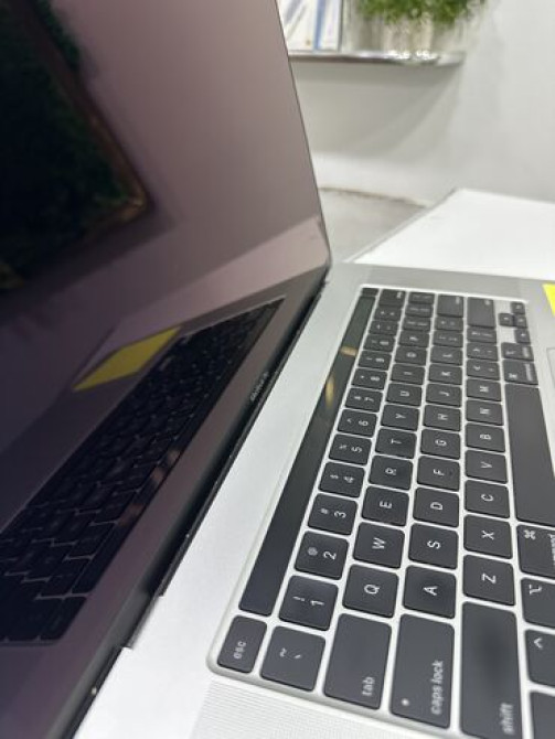 Ноутбук, Apple, 16 ГБ ОЗУ, Intel Core i7, 16 ", Б/у, Для работы, учебы, память SSD Bishkek - photo 4