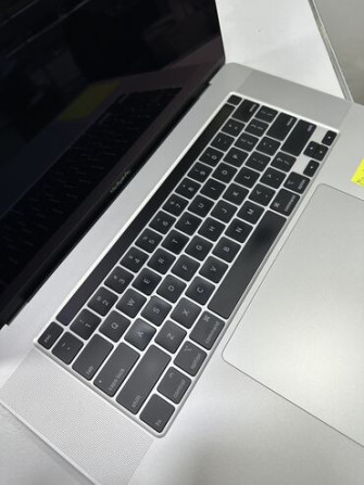 Ноутбук, Apple, 16 ГБ ОЗУ, Intel Core i7, 16 ", Б/у, Для работы, учебы, память SSD Бишкек - сүрөт 3