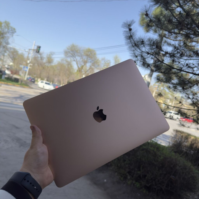 Ноутбук, Apple, 16 ГБ ОЗУ, Apple M1, 16 ", Новый, Игровой, память SSD Бишкек - сүрөт 1
