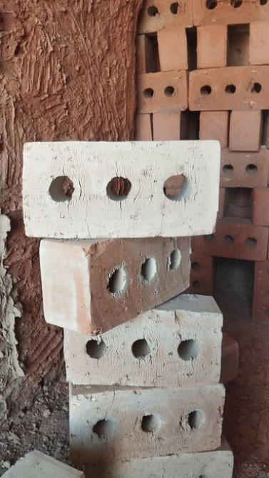 Пустотелый, дырчатый, Жженый кирпич, Полублок, 250×120×90 Бишкек - сүрөт 3