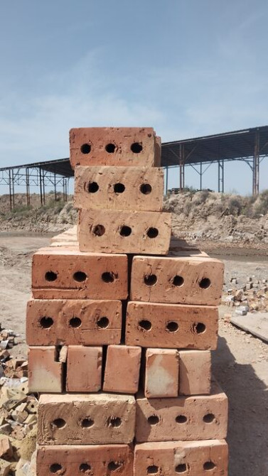 Пустотелый, дырчатый, Жженый кирпич, Полублок, 250×120×90 Бишкек - сүрөт 1