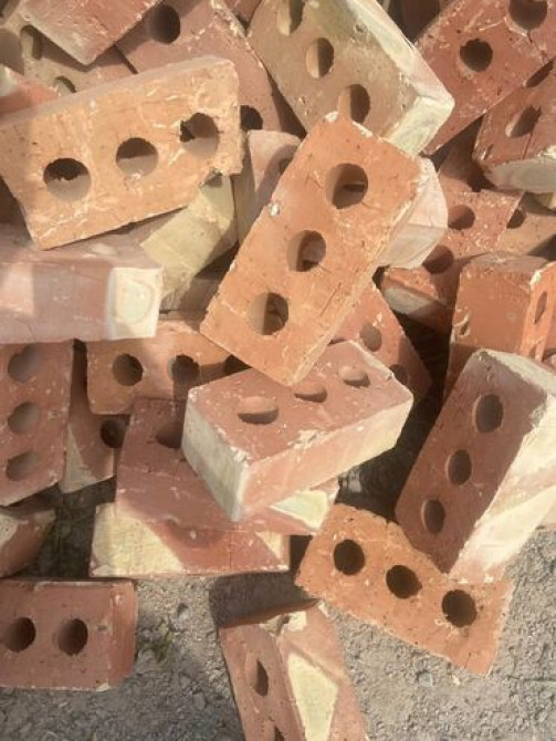 Пустотелый, дырчатый, Жженый кирпич, Полублок, 250×120×88 Бишкек - сүрөт 1