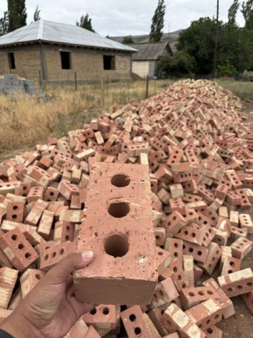 Пустотелый, дырчатый, Жженый кирпич, Полублок, 250×120×90 Бишкек - сүрөт 4