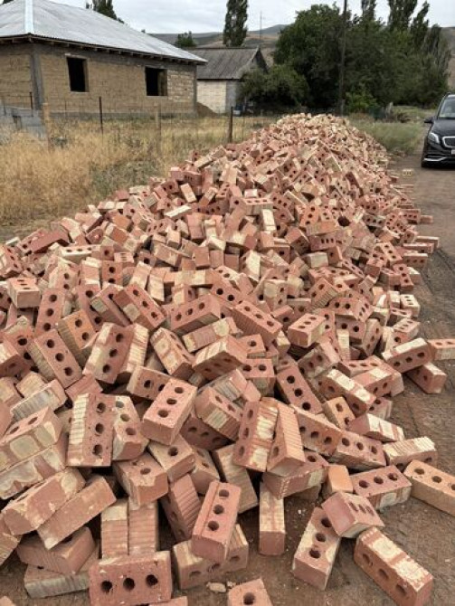 Пустотелый, дырчатый, Жженый кирпич, Полублок, 250×120×90 Бишкек - сүрөт 3