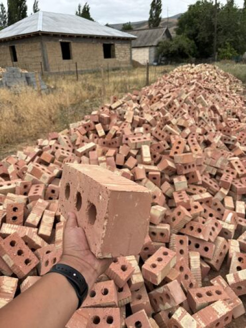 Пустотелый, дырчатый, Жженый кирпич, Полублок, 250×120×90 Бишкек - сүрөт 2