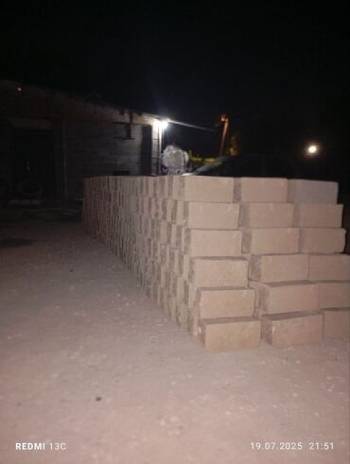 Полнотелый, таблетка, Прессованная кирпич, Полублок, 250×120×90 Бишкек - сүрөт 3