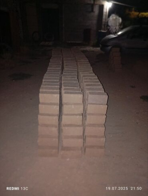 Полнотелый, таблетка, Прессованная кирпич, Полублок, 250×120×90 Бишкек - сүрөт 1