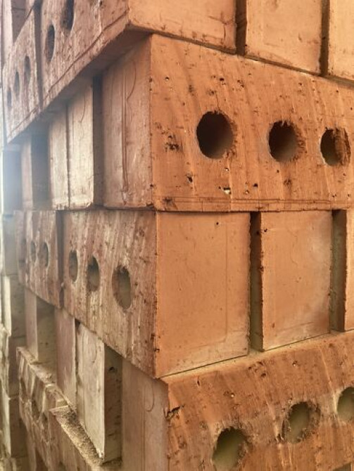 Пустотелый, дырчатый, Жженый кирпич, 250x120x90 Бишкек - сүрөт 4