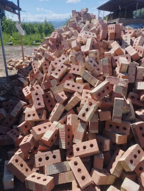 Пустотелый, дырчатый, Жженый кирпич, Полублок, 250×120×90 Бишкек - изображение 1